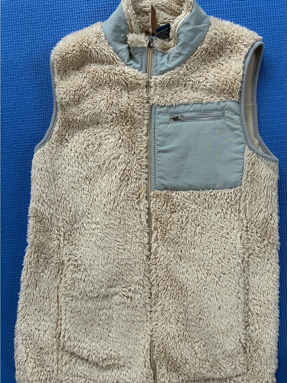 Charles River Apparel Kids Sherpa Vest - Cream with Light Gray Pocket